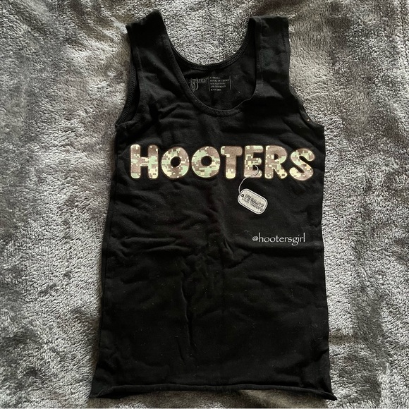 🦉Authentic H👀ters Camo Uniform Tank Top🦉 - Picture 1 of 3